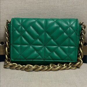 Zara Green Quilted Crossbody Bag with Gold Chain